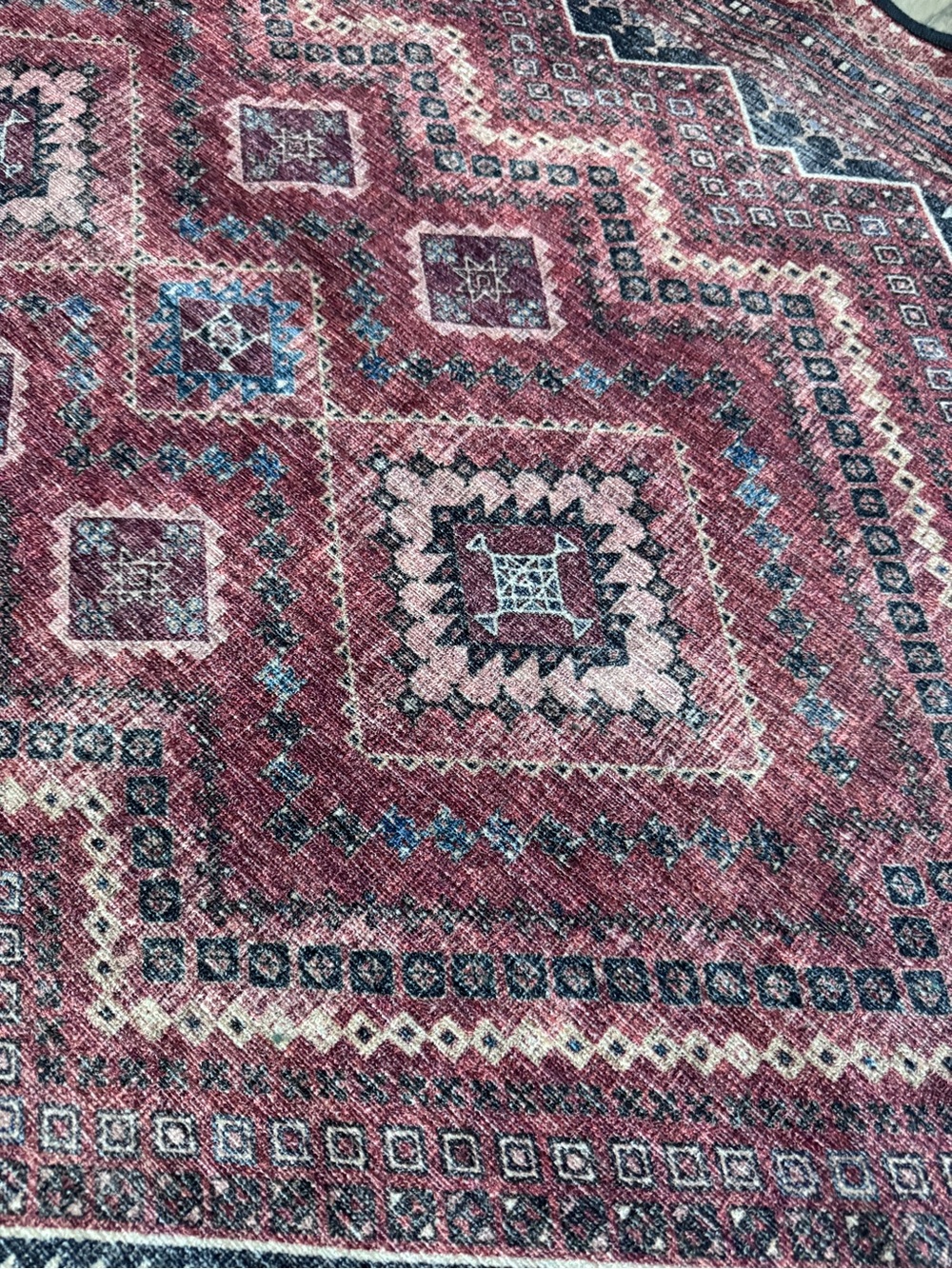 Rust/Maroon Diamond Pattern 3x5 Rug - Ruggable - machine washable - Picture 2 of 3